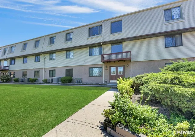 Homes for sale in Lyndhurst, NJ | 846 Riverside #202, Lyndhurst, NJ 07071 | MLS# 26014641