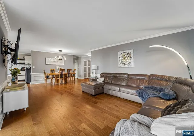 Homes for sale in Cliffside Park, NJ | 200 Winston, Cliffside Park, NJ 07010