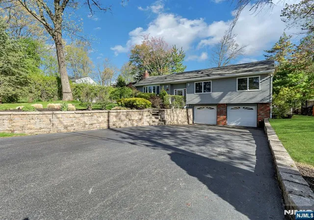 Photo 3 of Sale Pending at 5 Seminole Way, West Milford, NJ 07480 | MLS# 26014850 | Listing updated on 2026-05-28