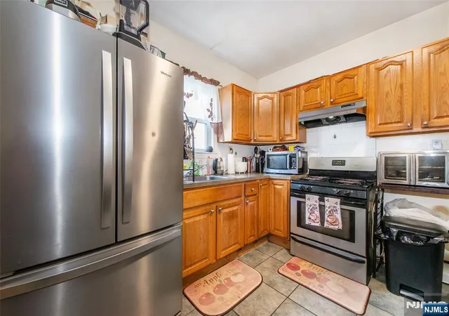 Photo 3 of Multi family home for sale at 234 2Nd St, Newark, NJ 07107 | MLS# 26014864 | Listing updated on 2026-05-03