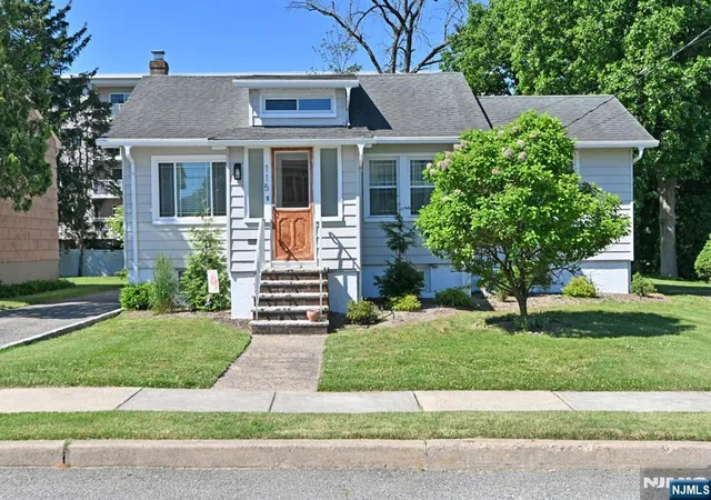 Homes for sale in Rochelle Park, NJ | 115 Forest Pl, Rochelle Park, NJ 07662 | MLS# 26014904