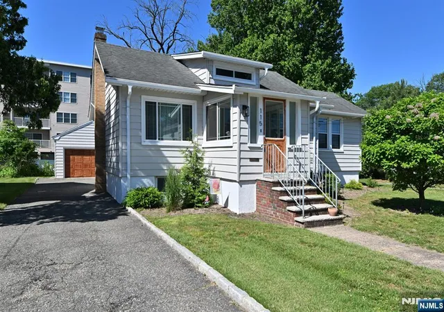 Homes for sale in Rochelle Park, NJ | 115 Forest Pl, Rochelle Park, NJ 07662 | MLS# 26014904