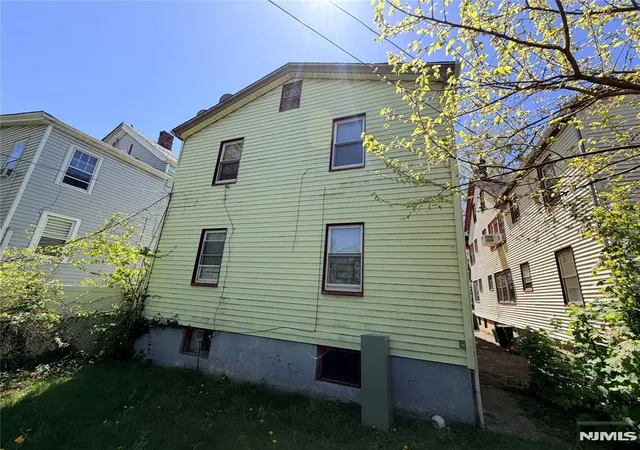 36th image of 126 Chestnut St, East Orange, NJ 07018 | MLS# 26014939