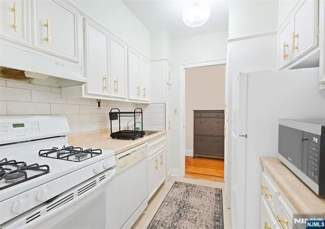 Homes for sale in Englewood, NJ | 100 E Palisade Ave #B22, Englewood, NJ 07631 | MLS# 26015029