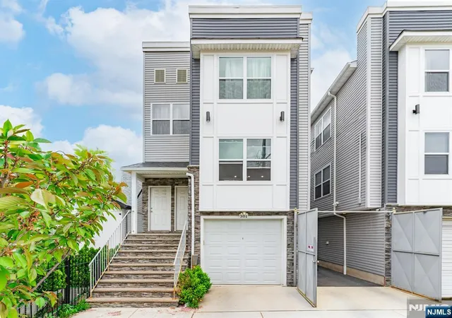 Homes for sale in Newark, NJ | 301 N 13th St, Newark, NJ 07107 | MLS# 26015081