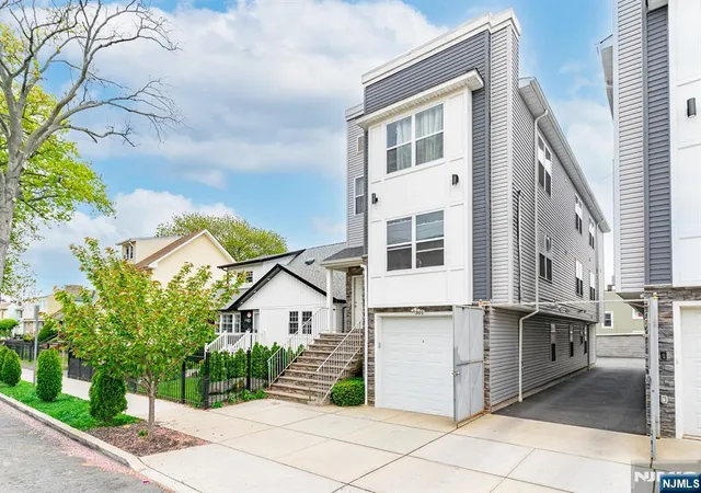 Homes for sale in Newark, NJ | 301 N 13th St, Newark, NJ 07107 | MLS# 26015081