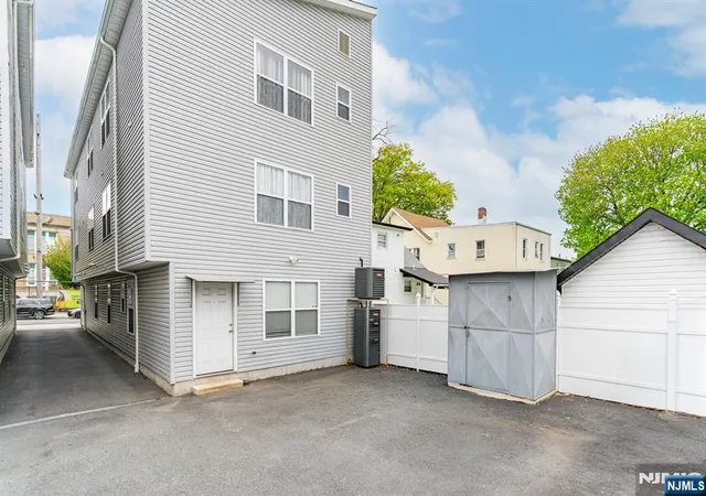 Homes for sale in Newark, NJ | 301 N 13th St, Newark, NJ 07107 | MLS# 26015081