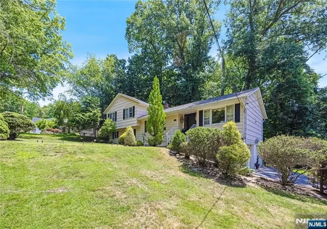 Homes for sale in River Vale, NJ | 551 Stellman Dr, River Vale, NJ 07675 | MLS# 26015192