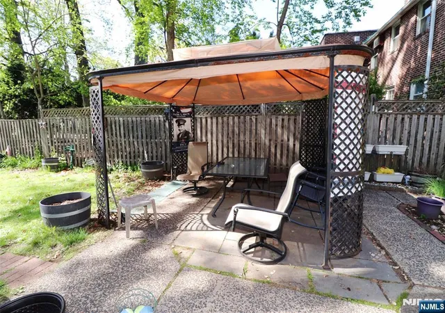 29th image of 348 Plaza Rd, Fair Lawn, NJ 07410 | MLS# 26015258