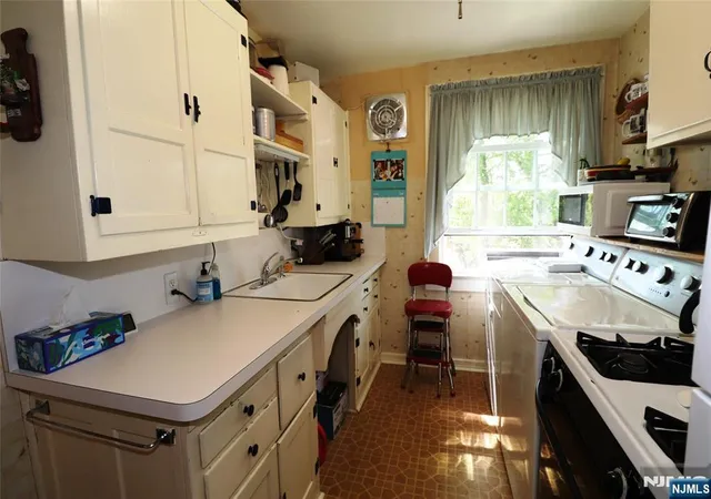 5th image of 348 Plaza Rd, Fair Lawn, NJ 07410 | MLS# 26015258