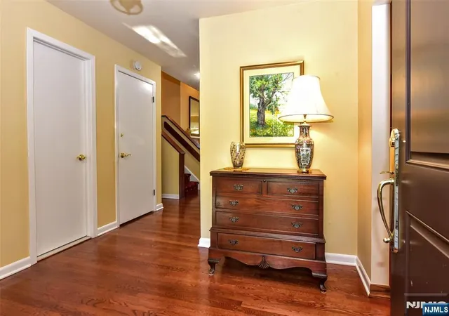 4th image of 30 Bayard Ln, Mahwah, NJ 07430 | MLS# 26015301