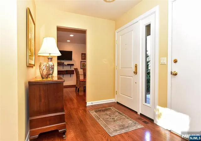 5th image of 30 Bayard Ln, Mahwah, NJ 07430 | MLS# 26015301