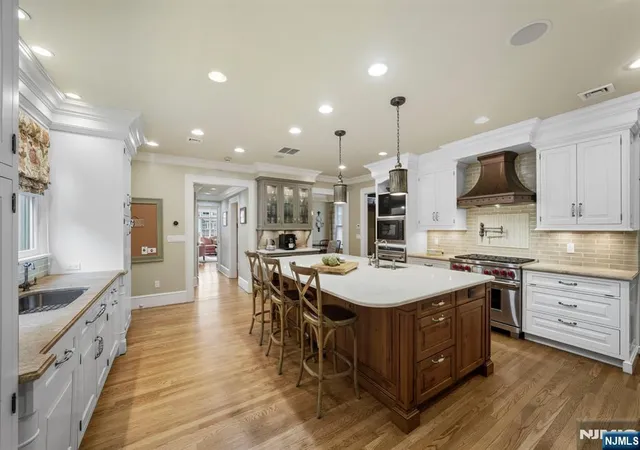 4th image of 203 Heights Rd, Ridgewood, NJ 07450 | MLS# 26015331