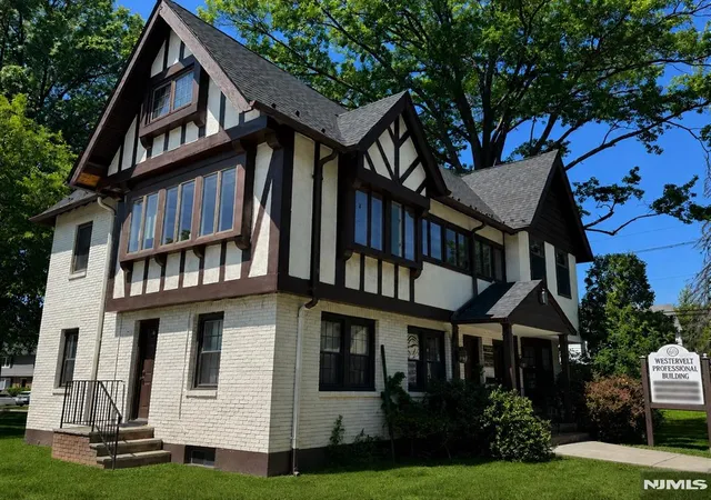 3rd image of 60 Westervelt Ave, Tenafly, NJ 07670 | MLS# 26015407