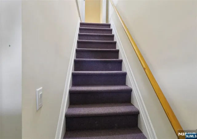 Homes for sale in Fair Lawn, NJ | 1-29 Virginia Dr #129B, Fair Lawn, NJ 07410 | MLS# 26015495
