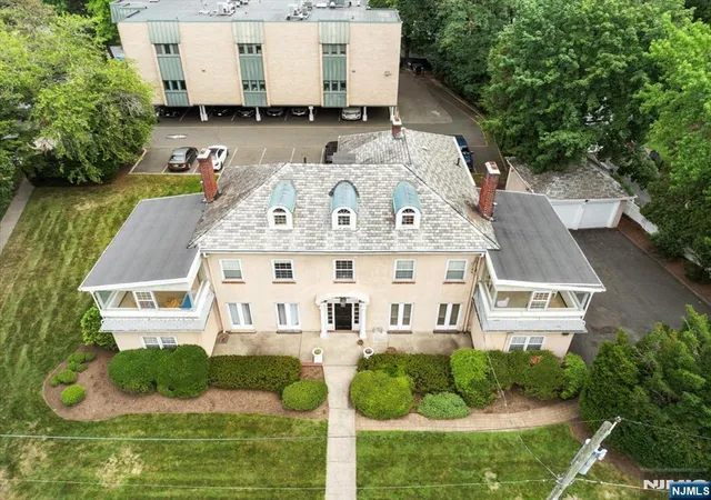 3rd image of 61 Glenwood Rd, Englewood, NJ 07631 | MLS# 26015508