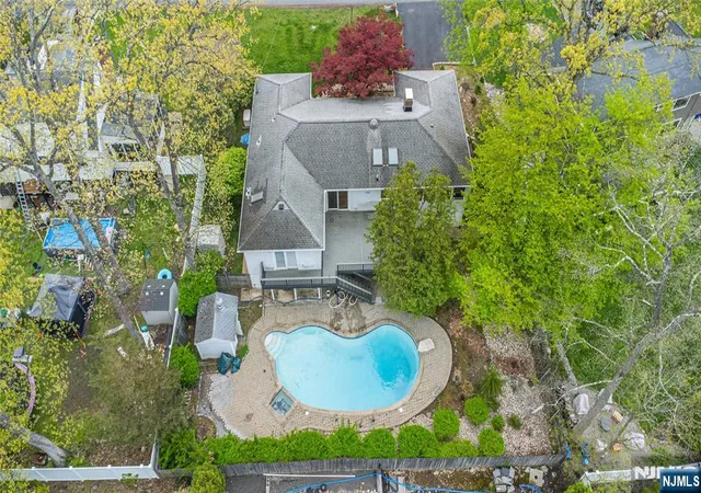2nd image of 51 Chestnut Dr, Wayne, NJ 07470 | MLS# 26015576