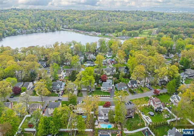 50th image of 51 Chestnut Dr, Wayne, NJ 07470 | MLS# 26015576