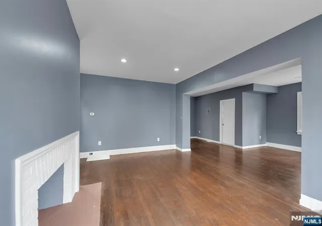 5th image of 513 Sandford, Newark, NJ 07106 | MLS# 26015599