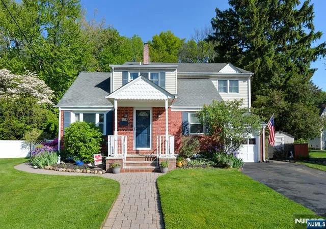 Homes for sale in New Milford, NJ | 65 Clover Ct, New Milford, NJ 07646 | MLS# 26015620