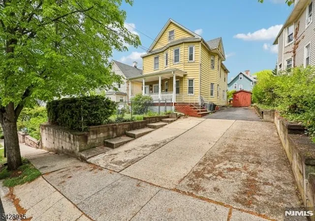 Homes for sale in Ridgefield Park, NJ | 52 Preston St, Ridgefield Park, NJ 07660 | MLS# 26015777