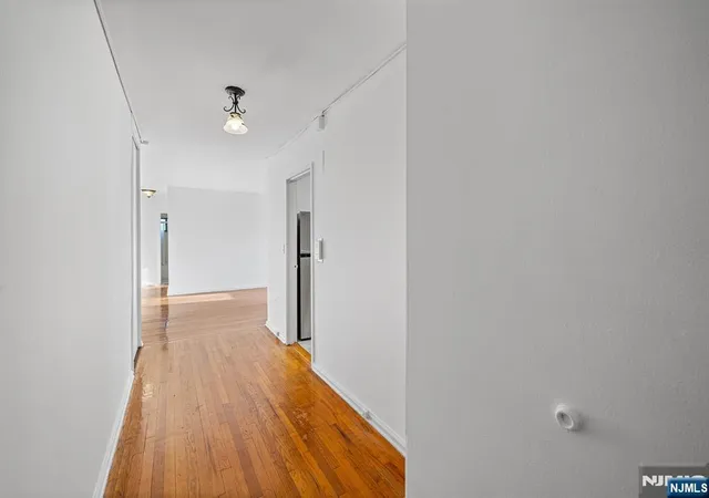 5th image of 420 Park, Fort Lee, NJ 07024