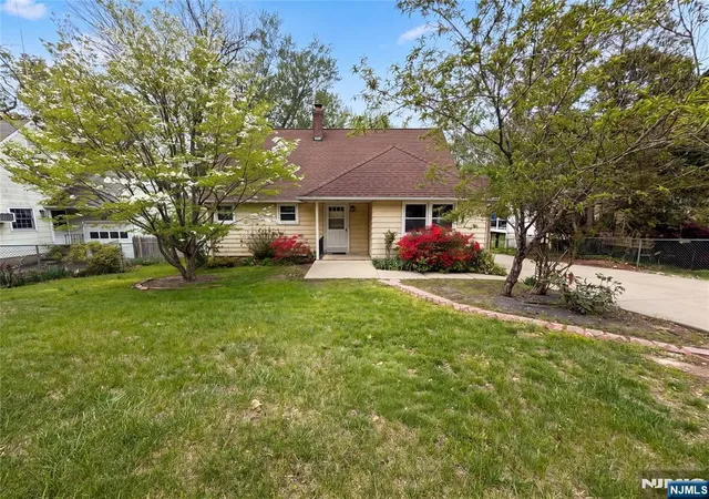 Photo 1 of Sale Pending at 616 River Rd, Teaneck, NJ 07666 | MLS# 26015980 | Listing updated on 2026-08-26