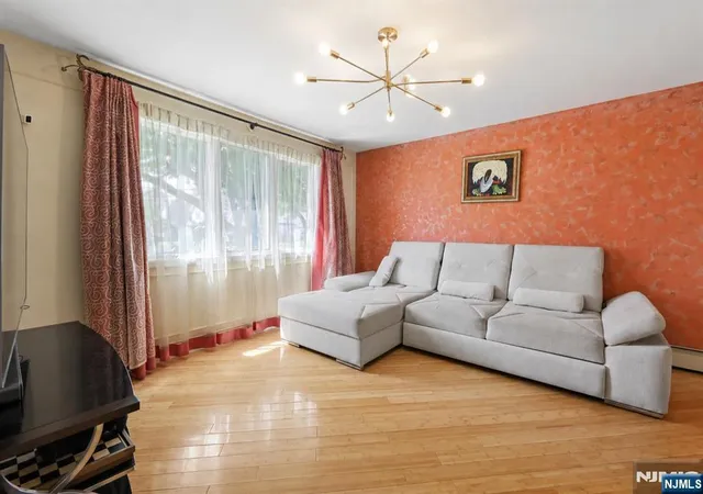 Homes for sale in Fair Lawn, NJ | 29 07 Fair Lawn Ave, Fair Lawn, NJ 07410 | MLS# 26016016