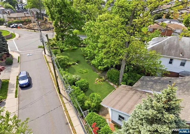 50th image of 1028 Harvard Pl, Fort Lee, NJ 07024 | MLS# 26016038