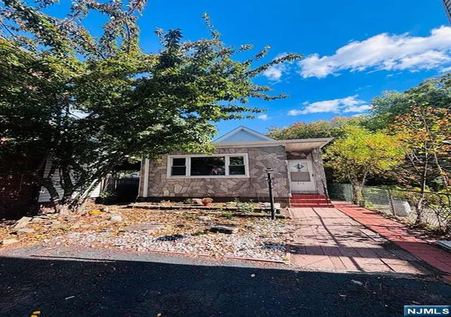 Homes for sale in Passaic, NJ | 212 4th St, Passaic, NJ 07055 | MLS# 26016047