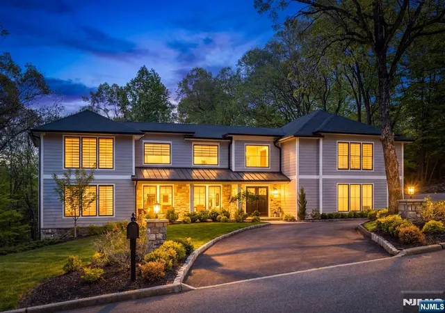 Homes for sale in Franklin Lakes, NJ | 315 Freemans Ln, Franklin Lakes, NJ 07417 | MLS# 26016060