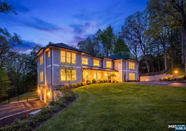 Homes for sale in Franklin Lakes, NJ | 315 Freemans Ln, Franklin Lakes, NJ 07417 | MLS# 26016060
