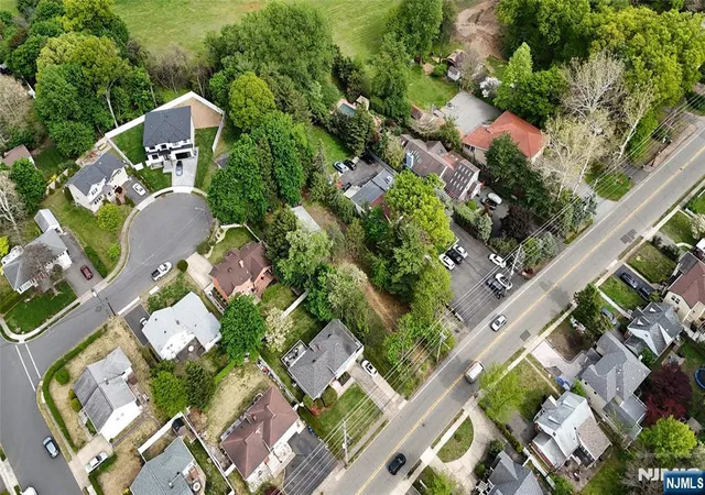 Photo 3 of House for sale at 3-23 Saddle River Rd, Fair Lawn, NJ 07410 | MLS# 26016351 | Listing updated on 2026-06-09