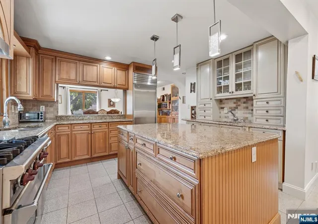 Homes for sale in Fair Lawn, NJ | 32 03 Norwood Dr, Fair Lawn, NJ 07410 | MLS# 26016362