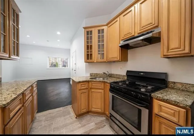 Homes for sale in Jersey City, NJ | 75 Palisade Ave, Jersey City, NJ 07306