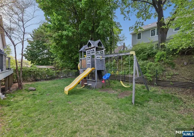 Photo 3 of Sale Pending at 67 South Pkwy, Clifton, NJ 07014 | MLS# 26016550 | Listing updated on 2026-10-13