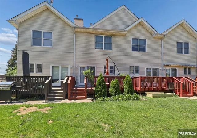 Homes for sale in Garfield, NJ | 548 Palisade Avenue, Garfield, NJ 07026 | Houzeo