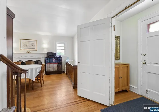 3rd image of 290 Winthrop Rd, Teaneck, NJ 07666 | MLS# 26016695