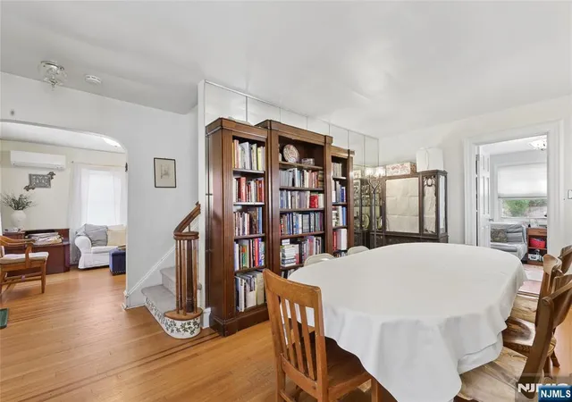5th image of 290 Winthrop Rd, Teaneck, NJ 07666 | MLS# 26016695