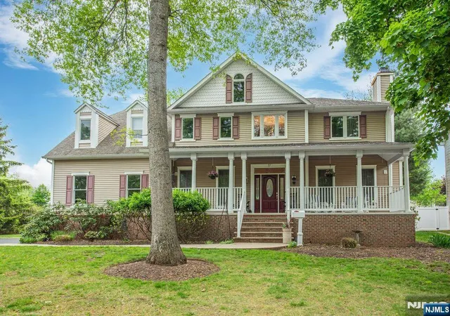 Photo 1 of Sale Pending at 37 Thomas, Wayne, NJ 07470 | MLS# 26016775 | Listing updated on 2026-07-22