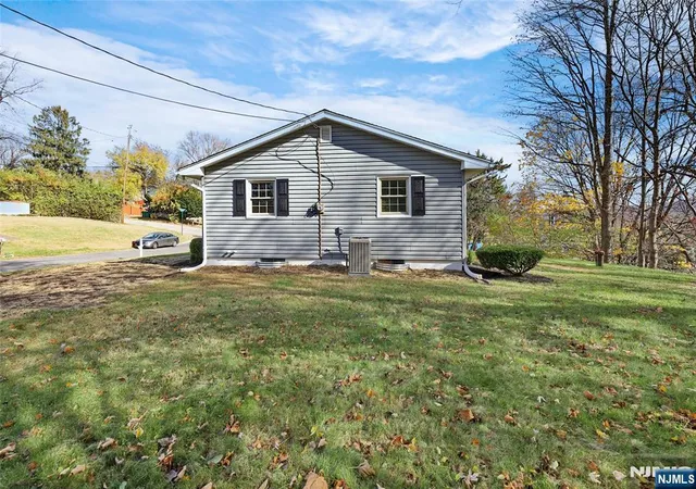 Homes for sale in Vernon, NJ | 6 Van Buren Ave, Vernon, NJ 07462 | MLS# 26016829