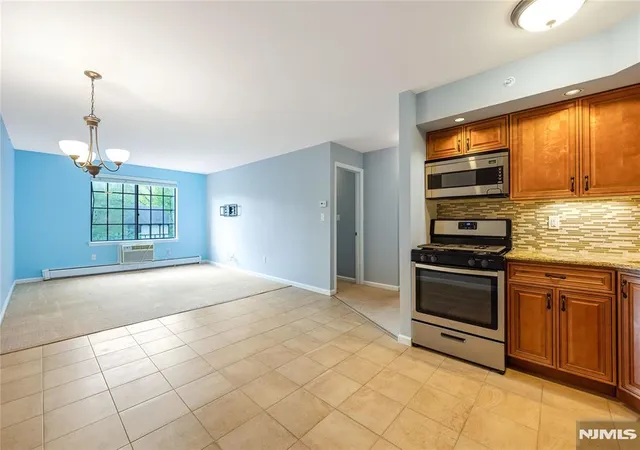 3rd image of 1409 Faulkner Ct, Mahwah, NJ 07430 | MLS# 26016894