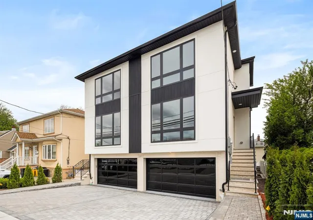 Homes for sale in Palisades Park, NJ | 332 12Th St #B, Palisades Park, NJ 07650 | MLS# 26016897