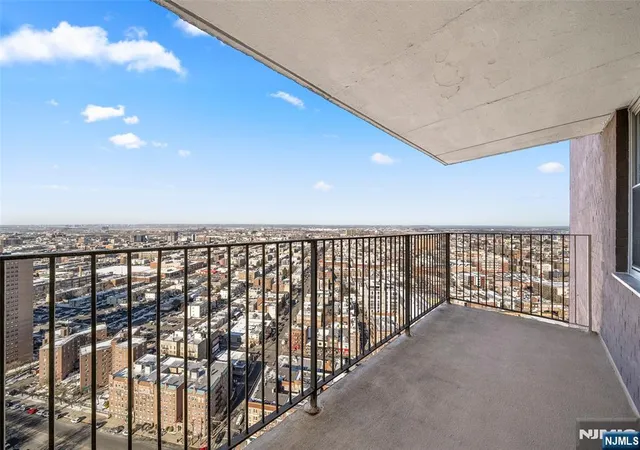 4th image of 6040 Boulevard East #34J, West New York, NJ 07093 | MLS# 26016958