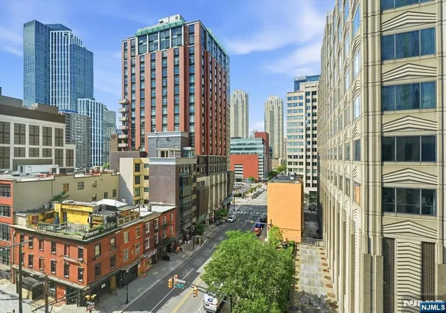 Homes for sale in Jersey City, NJ | 99 Hudson St, Jersey City, NJ 07302