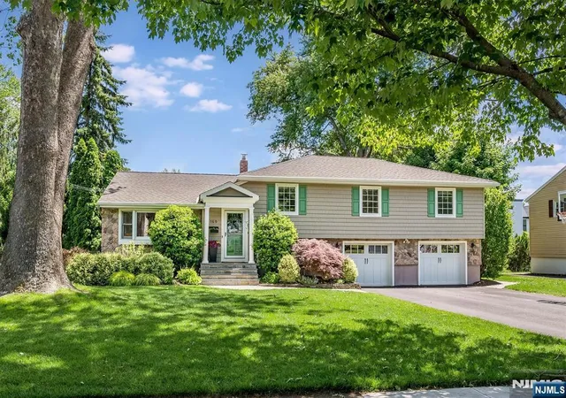 Homes for sale in Glen Rock, NJ | 169 Hillman Ave, Glen Rock, NJ 07452 | MLS# 26017096