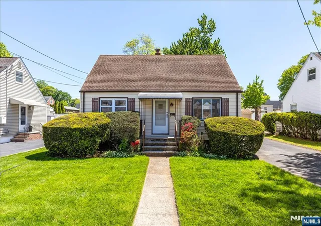 Homes for sale in Belleville, NJ | 23 Riverdale Ave, Belleville, NJ 07109 | MLS# 26017098
