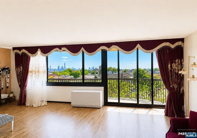 Homes for sale in Cliffside Park, NJ | 770 Anderson #6R, Cliffside Park, NJ 07010 | MLS# 26017107