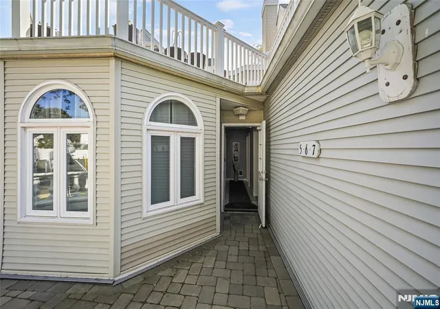 Homes for sale in Keyport, NJ | 100 1St St, Keyport, NJ 07735 | MLS# 26017128