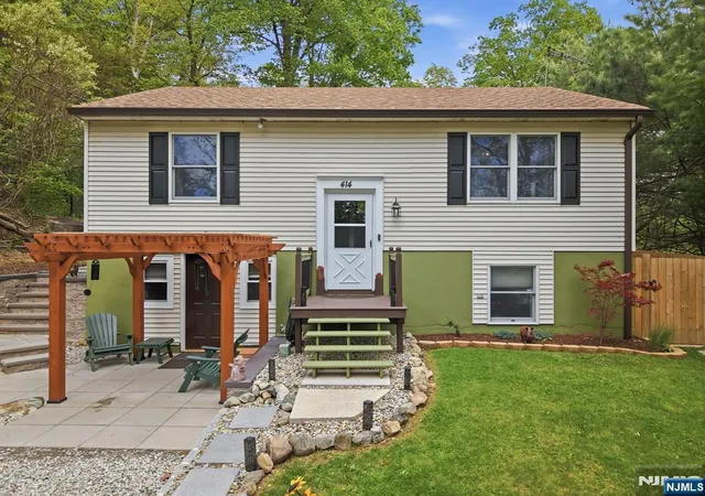 Homes for sale in West Milford, NJ | 414 Macopin Rd, West Milford, NJ 07480 | MLS# 26017139